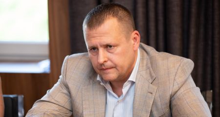 Мер Дніпра продав свій гелікоптер за 35 мільйонів гривень