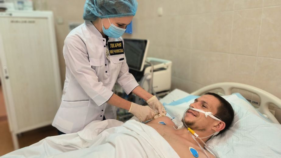Поставив собі завдання вижити: у Дніпрі врятували бійця після танкового пострілу