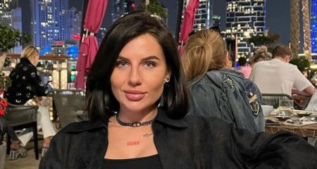После громкого скандала блогерша из Днепра Алхим уехала из Украины (ФОТО)