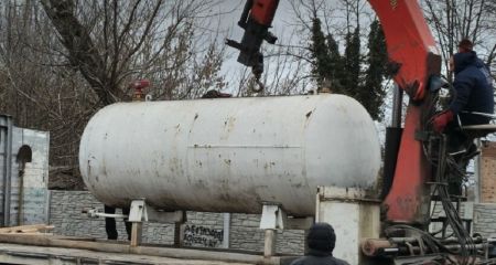 Торгував сумнівним б...