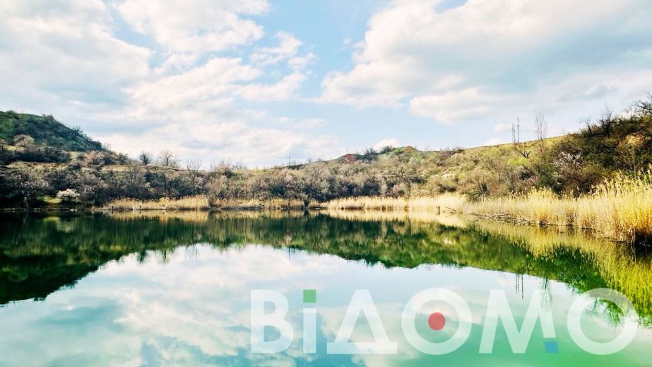 У Дніпрі чоловік стрибнув у карʼєр та зламав обидві ноги (ВІДЕО)
