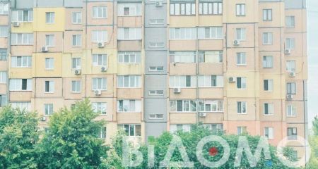 У Кривому Розі 7-річний хлопчик випав з вікна третього поверху