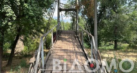 В Кривом Роге мост рассыпается на глазах (ФОТО, ВИДЕО)