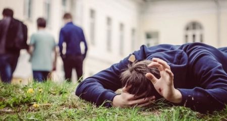В Криничках компания подростков жестоко избила двух братьев и терроризирует других жителей (ФОТО, ВИДЕО)