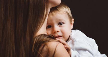 В Кривом Роге малыш прыгал на диване и оказался в реанимации