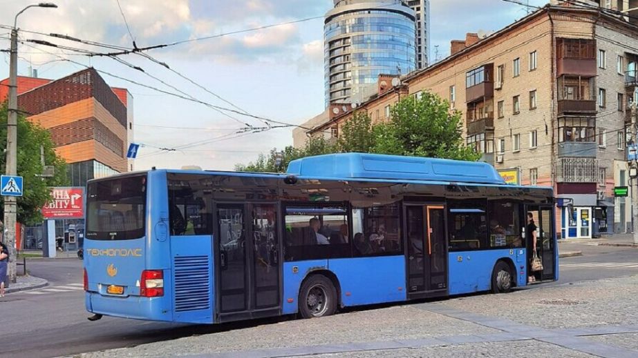 У Дніпрі може здорожчати проїзд у автобусах: подробиці