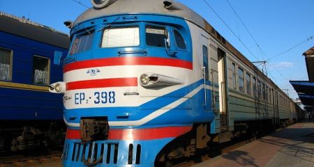 В Днепре и области из-за обстрелов изменится график движения электричек