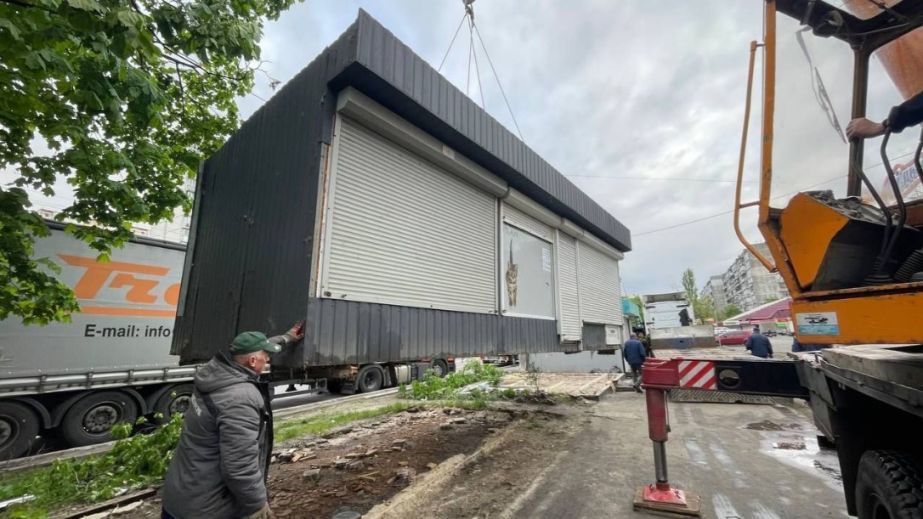 В Днепре снесут нелегальные МАФы: город объявил массовый демонтаж