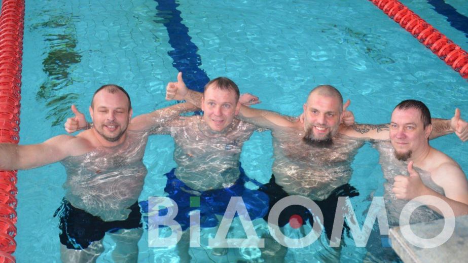 Когда вода смывает бремя войны: как в Каменском ветераны снова почувствовали себя беззаботными детьми (ФОТО, ВИДЕО)