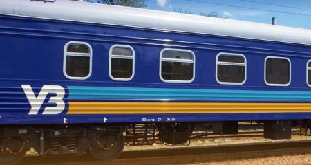 Пассажиры в пути более 12 часов: поезд Одесса &ndash; Кривой Рог трижды попал под эвакуацию