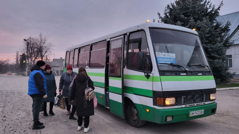 В двух общинах Павлоградщины заработали новые социальные автобусные маршруты