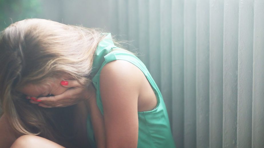 На Днепропетровщине мужчина изнасиловал 15-летнюю сестру своей сожительницы