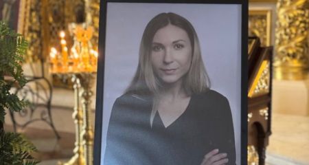 В Киеве прощаются с журналисткой из Кривого Рога Викторией Рощиной, погибшей в российском плену (ФОТО, ВИДЕО)