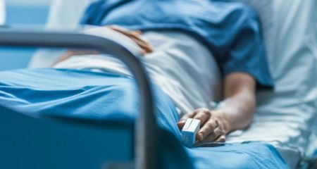 В больнице Днепра умерла девушка, которая вместе с мужчиной была ранена при обстреле Никополя (ФОТО)