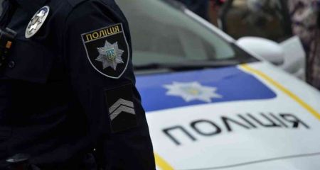 В Каменском домашний тиран напал на полицейского