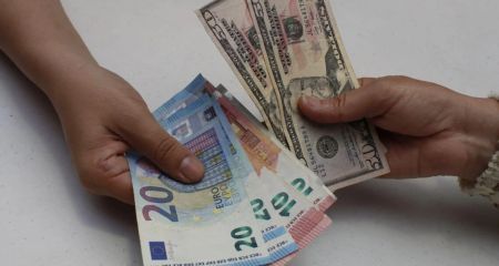Доллар, евро и злотый подешевели: НБУ установил курс валют на 17 июня