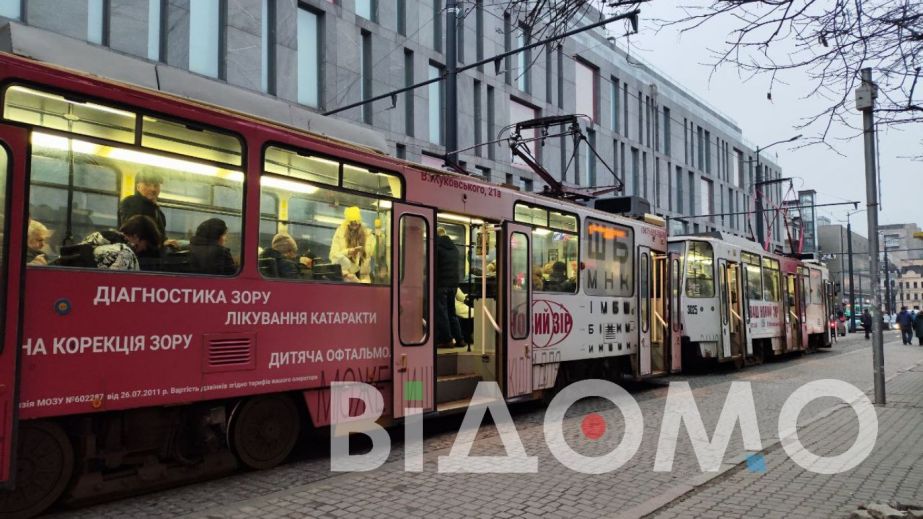 Як курсує громадський транспорт Дніпра 7 квітня