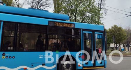 Як у Дніпрі 9 травня курсуватиме громадський транспорт