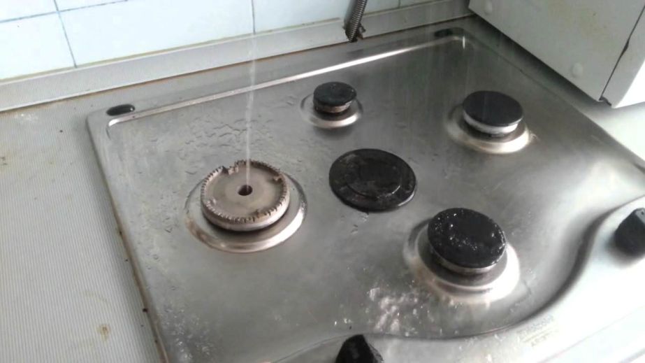 У Кам'янському районі чоловік залишив без газу три під'їзди