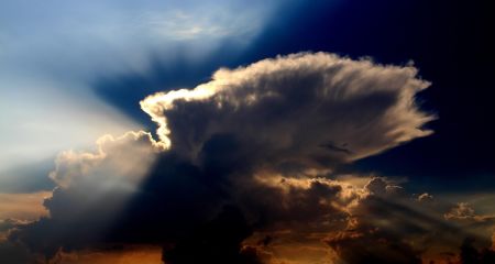 Облачно и тепло: какой будет погода в Днепре и области 29 марта