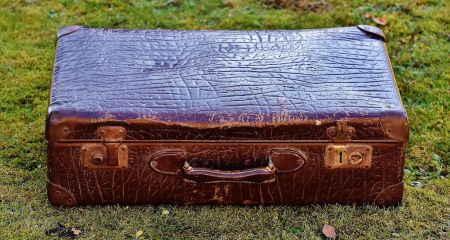 Підозріла валіза на проспекті Науки у Дніпрі сполохала людей