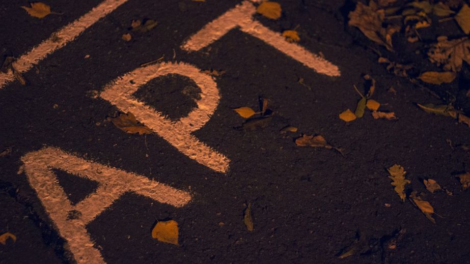 У Кривому Розі у тролейбусі на сидінні побачили "крик душі" (ФОТО)