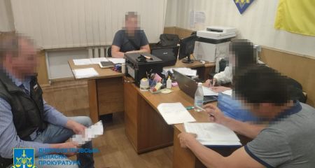 В Днепропетровской области чиновник погорел на взятке за предоставление автокрана