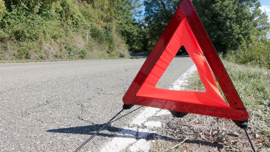 Жахлива аварія за участі автобуса та легковика сталася у Павлограді (ВІДЕО)