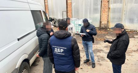 "Заробили" десятки мільйонів гривень: ДБР затримало військових з Дніпропетровщини, які збували пальне ЗСУ