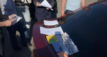 На Днепропетровщине сестры-близнецы за $4000 покупали уклонистам фиктивную инвалидность (ВИДЕО)
