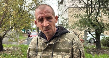 В Каменском произошло столкновение у микроавтобуса ТЦК: двух женщин залили газом, а задержанного взорвали на улице