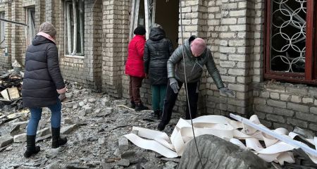 У соцмережах показали зруйновану "шахедом" адмінбудівлю на Дніпропетровщині (ВІДЕО)