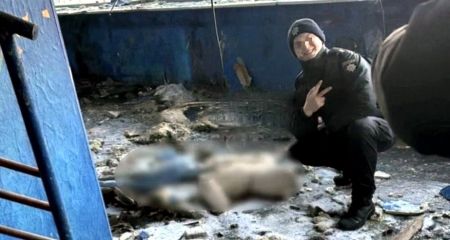 В Днепре разразился скандал из-за фото курсанта ДГУВД у места гибели школьницы