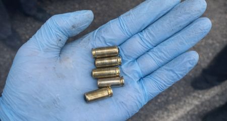 Продавал огнестрельное оружие и был пойман на "горячем". Полиция задержала жителя Днепра