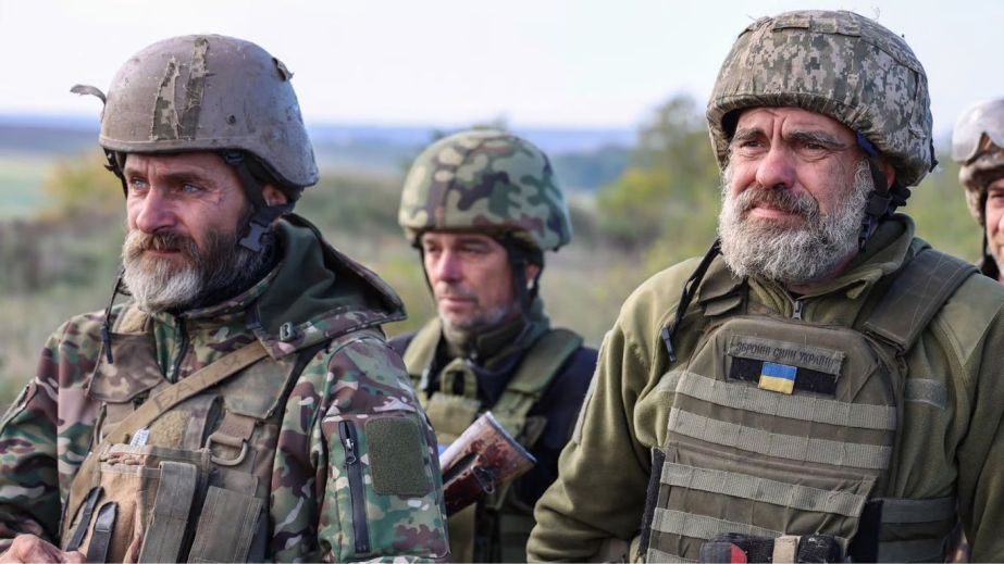 Контракт 60+ для дніпрян:  кого чекають в ЗСУ