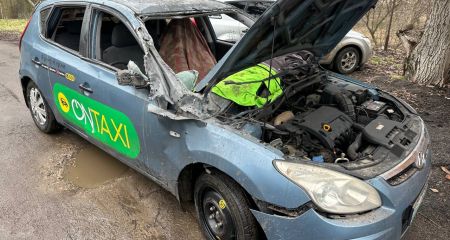 В Никополе дрон попал в такси возле частного дома (ФОТО, ВИДЕО)