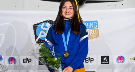 Повторила успіх сестри за 15 років: 16-річна спортсменка з Дніпра стала чемпіонкою світу із скелелазіння (ФОТО)