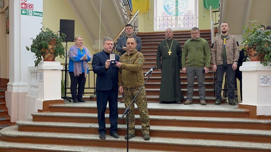 В Днепре презентовали "Украинский хлопок" и уникальные обереги для воинов (ФОТО, ВИДЕО)