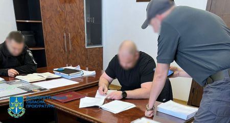 На Дніпропетровщині поліцейський начальник збагатився на 14 мільйонів і приховав статки