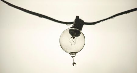 Забудьте о графиках: на Днепропетровщине снова применили аварийные отключения света