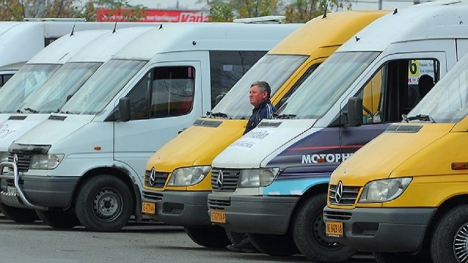 Дополнительные автобусы и электротранспорт: как будет работать общественный транспорт Днепра 12 мая