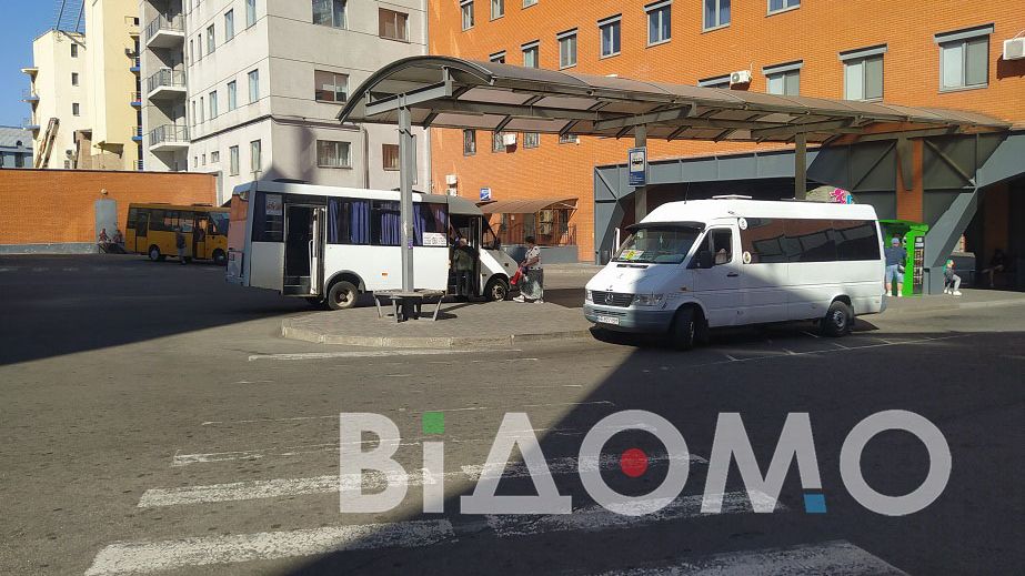 У Дніпрі водій маршрутки принизив військового та ледь не покалічив пасажирку (ВІДЕО)