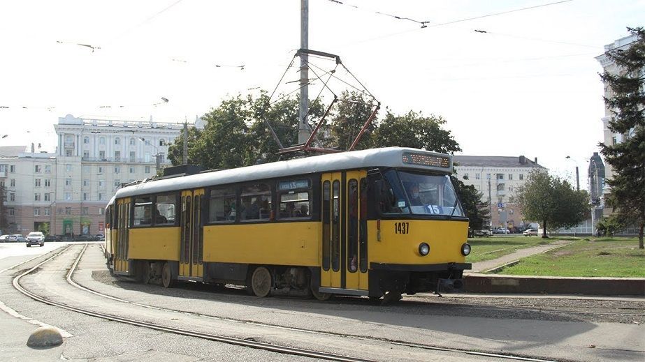 Один из трамваев закончит работу раньше: как будет работать общественный транспорт Днепра 10 июня