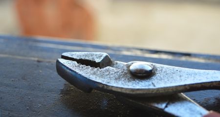 На Синельниківщині чоловік забив знайомого до смерті пасатижами