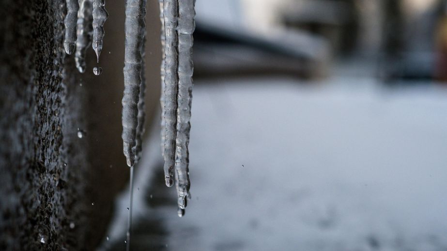 Мокрый снег и гололед: какой будет погода в Днепре и области 24 февраля