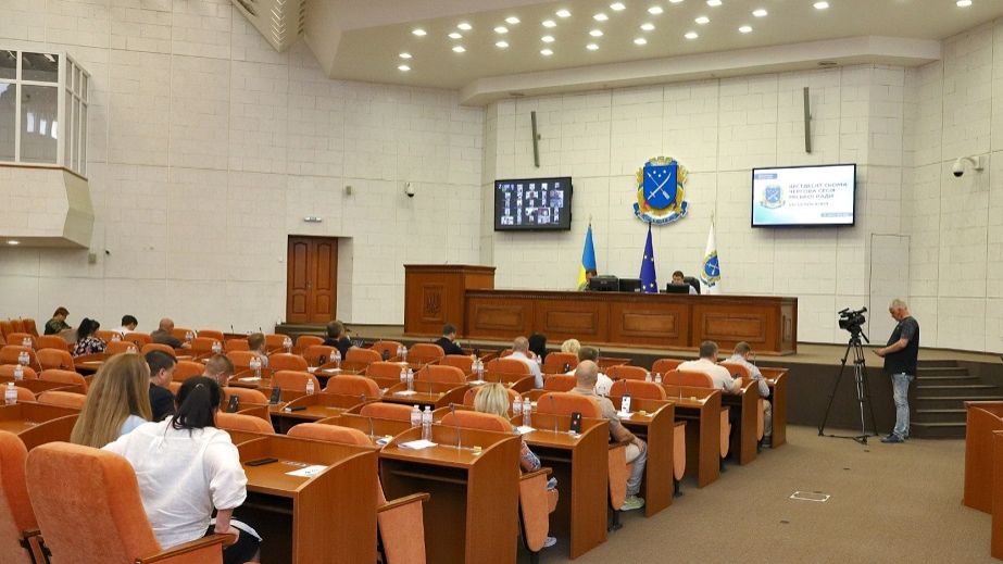Вартість харчування у дитсадках і "червоне світло" для самокатів: що вирішували на черговій сесії міськради Дніпра