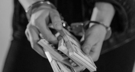 Вынесли приговор врачам Кривого Рога, требовавшим у пациента большие деньги за операцию