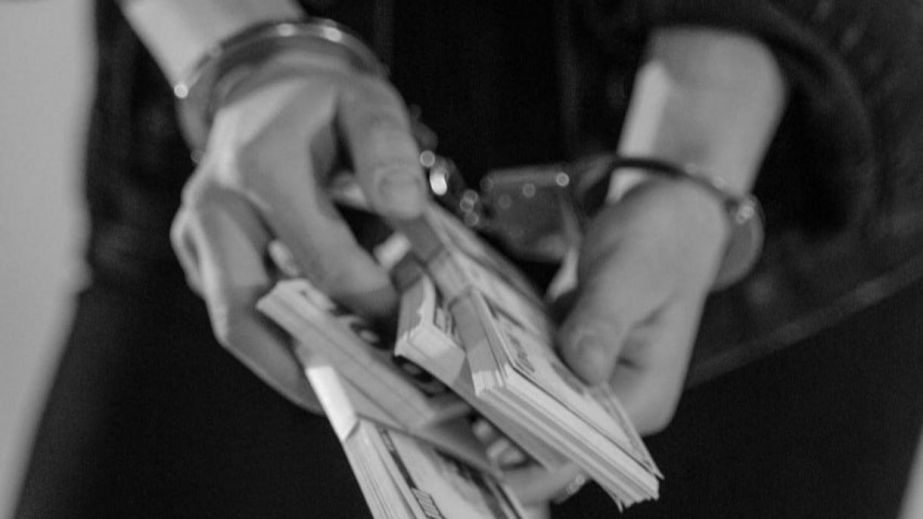 Вынесли приговор врачам Кривого Рога, требовавшим у пациента большие деньги за операцию