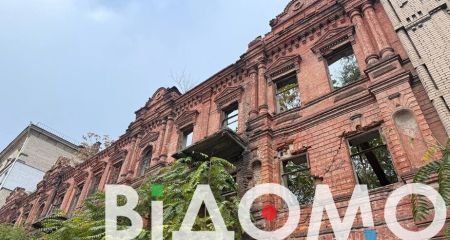 Закинуті стіни й приховані історії: що ховають зачинені двері старих будівель Дніпра (ФОТО, ВІДЕО)
