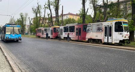 Ряд трамваев и маршруток изменят направления движения: как будет работать общественный транспорт в Днепре 1 июня